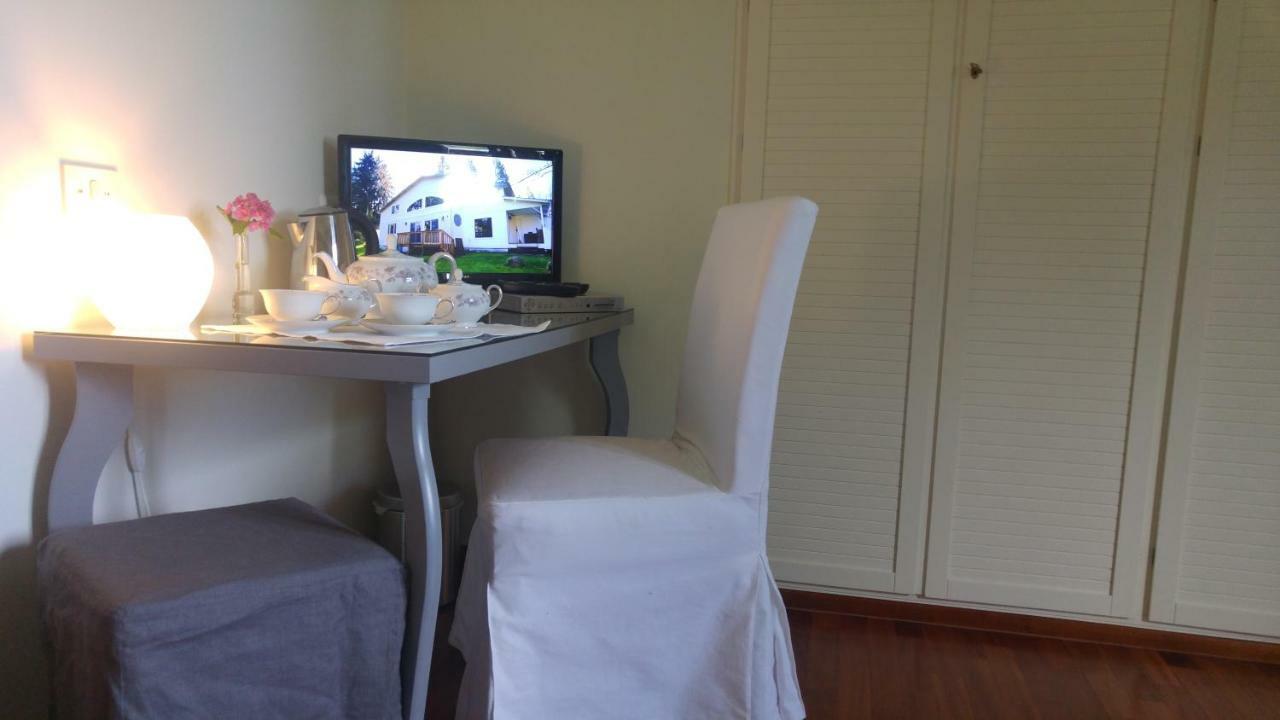 Villa Degli Olmi Allumiere ภายนอก รูปภาพ