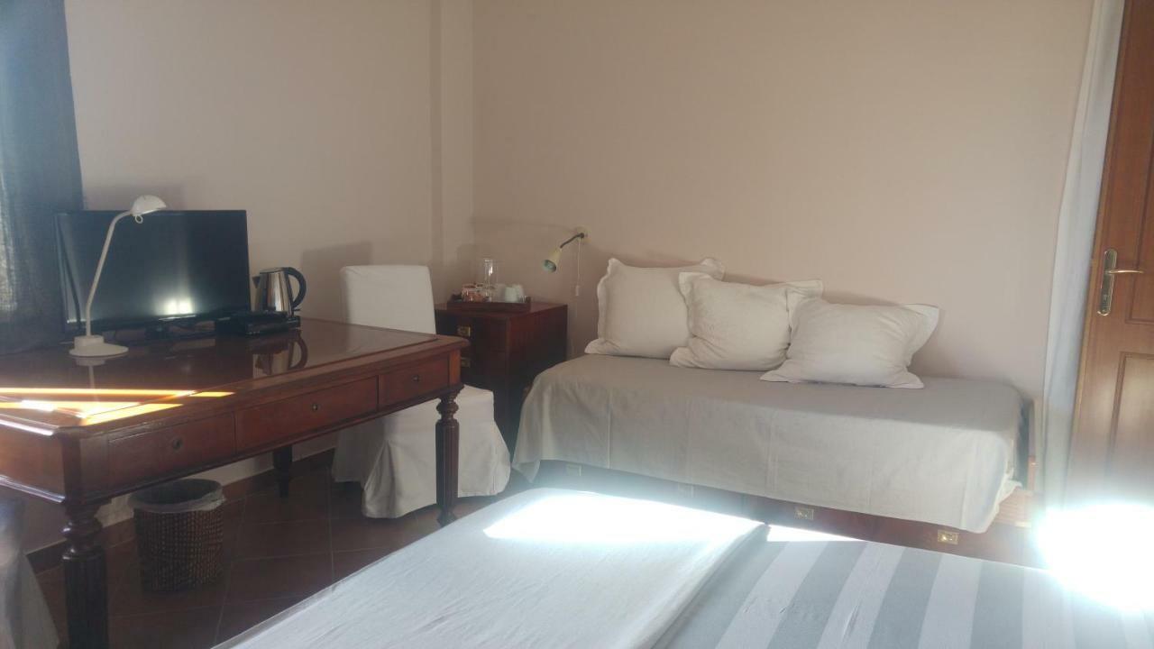 Villa Degli Olmi Allumiere ภายนอก รูปภาพ
