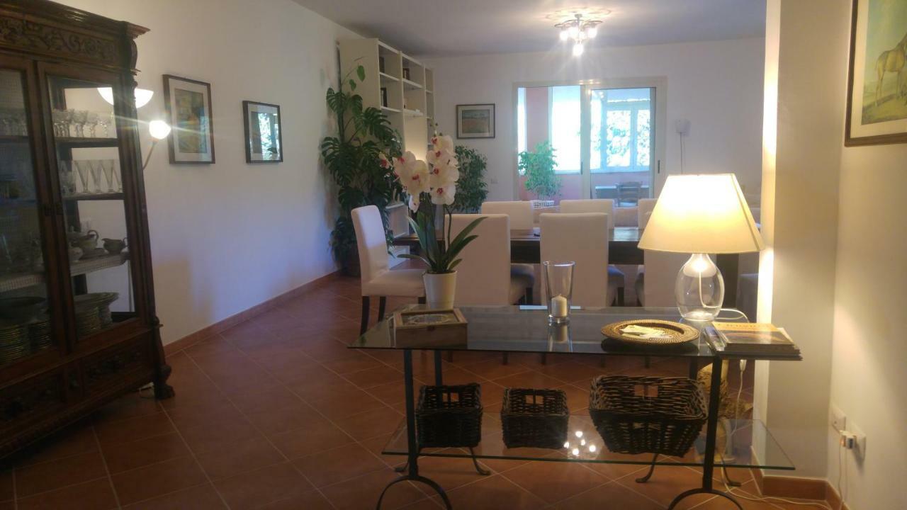 Villa Degli Olmi Allumiere ภายนอก รูปภาพ