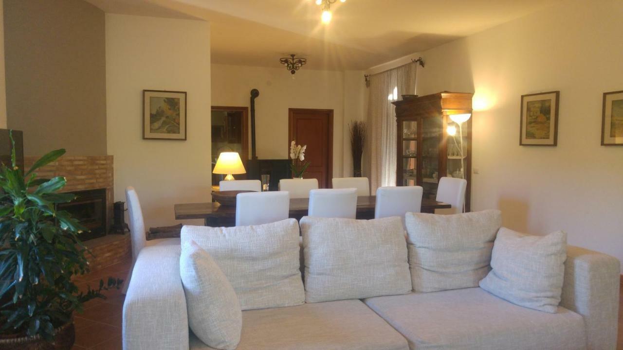 Villa Degli Olmi Allumiere ภายนอก รูปภาพ